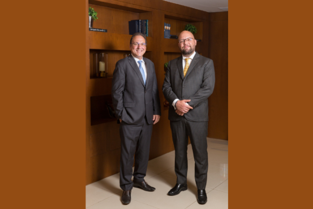 A recuperação judicial e a recuperação extrajudicial possuem procedimentos e alcances distintos, como explica Rodrigo Gonçalves Pimentel.